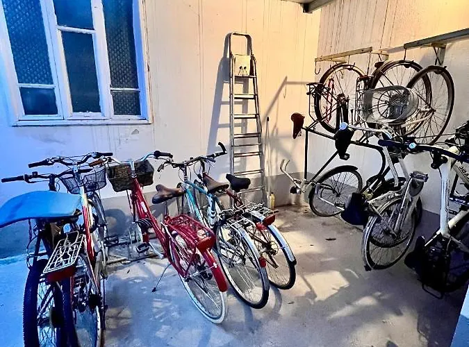 Suite Bike With Parking